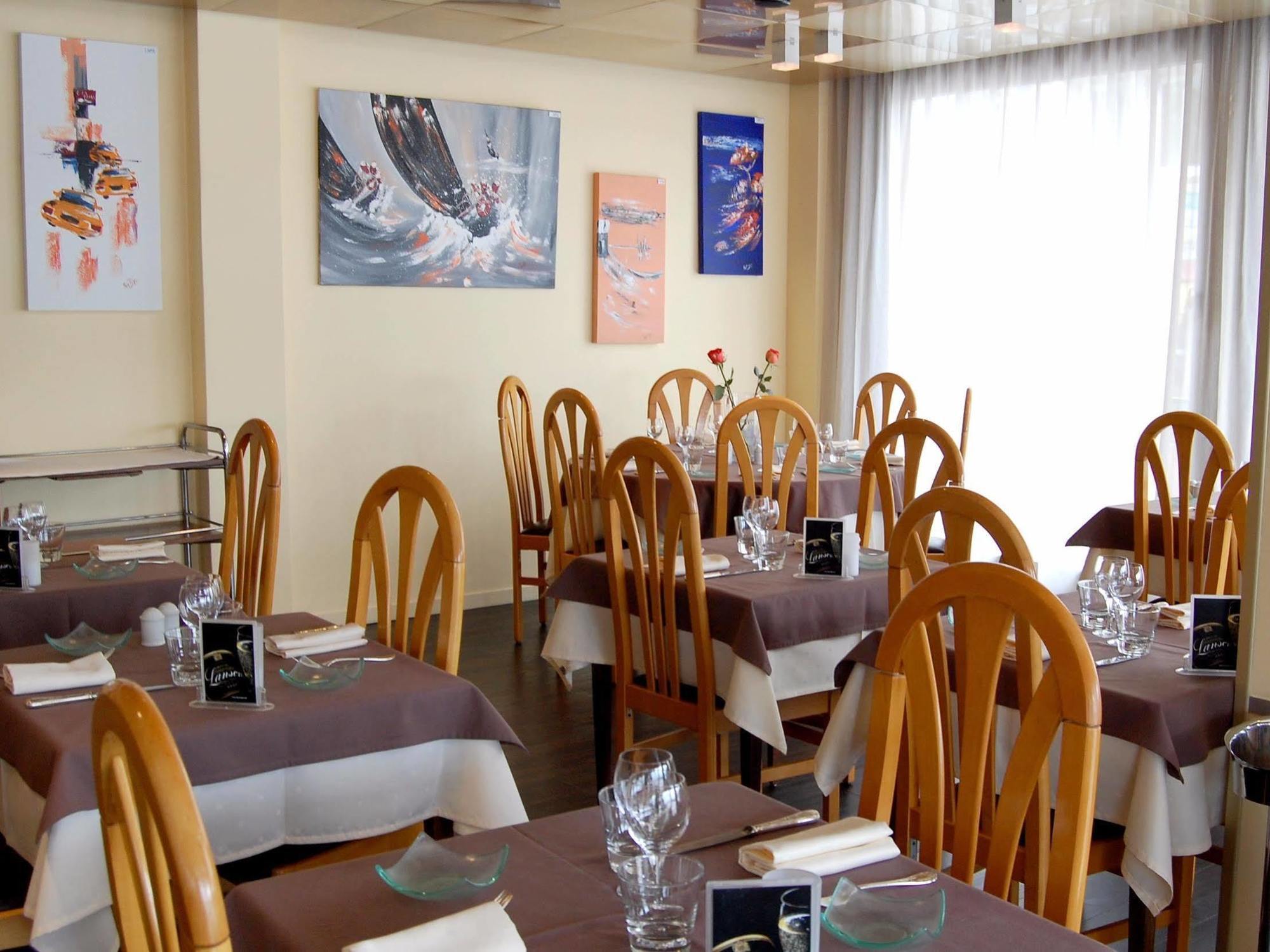 Logis Hotel & Restaurant - Le Normandie Кодебек-ан-Ко Екстериор снимка